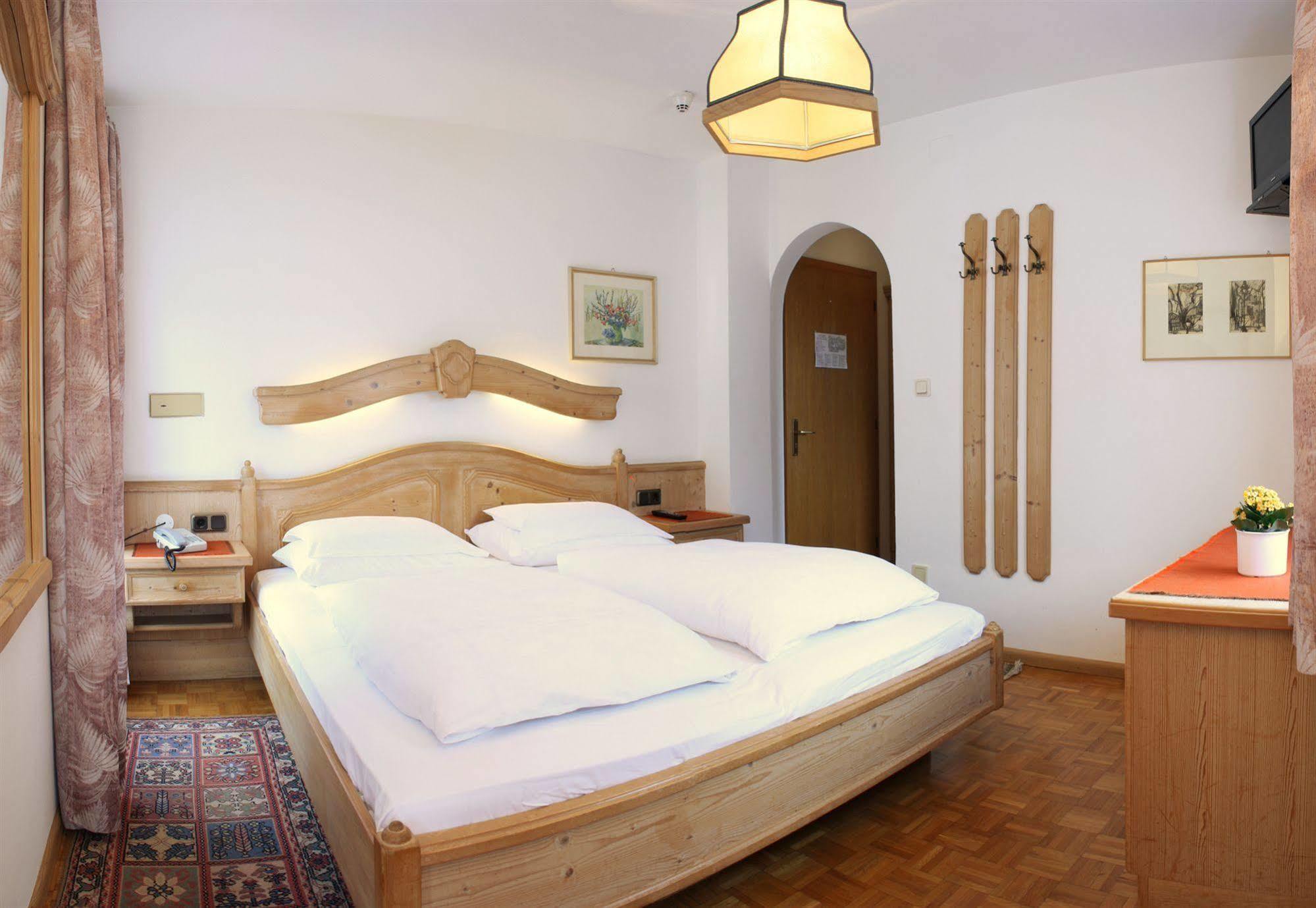 Hotel Dolomiti Madonna Ortisei Zewnętrze zdjęcie