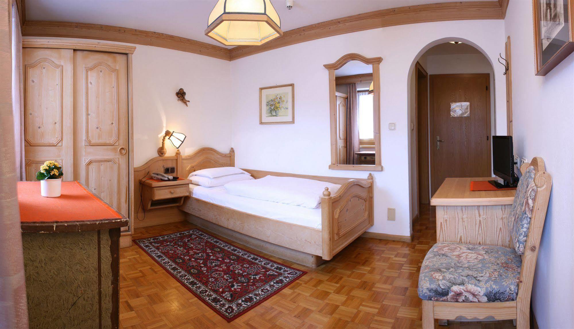 Hotel Dolomiti Madonna Ortisei Zewnętrze zdjęcie
